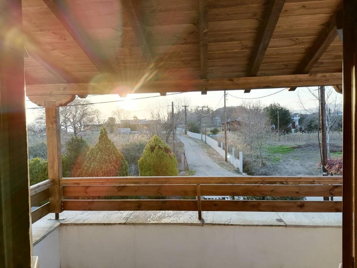 Harmony Seaside Apartments Koropi Buitenkant foto