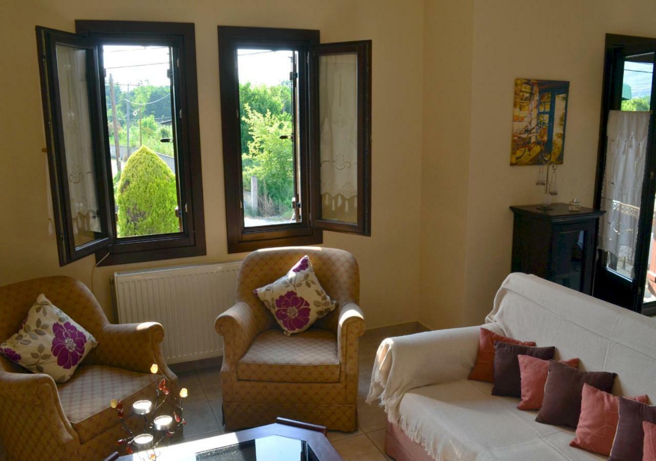 Harmony Seaside Apartments Koropi Buitenkant foto