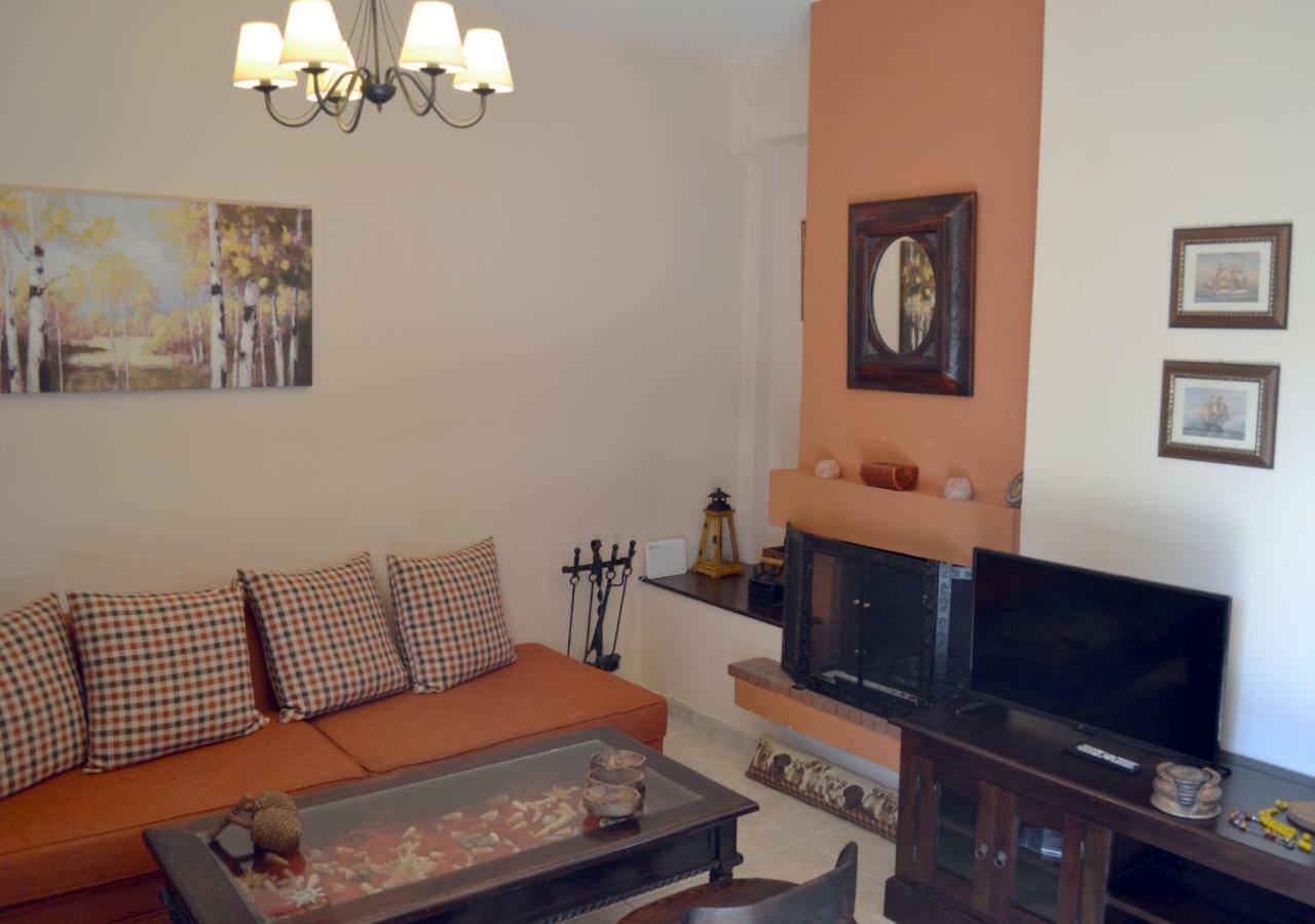 Harmony Seaside Apartments Koropi Buitenkant foto